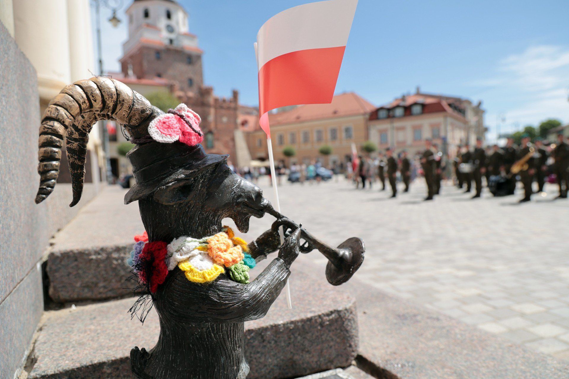 02.05.2024 LUBLIN 
 SWIETO FLAGI WOJEWODA FLAGI SPACER MAJOWKA WEEKND MAJOWY RATUSZ LUW KOMORSKI 
 
 NZ 
 
 
 FOT. LUKASZ KACZANOWSKI/POLSKA PRESS