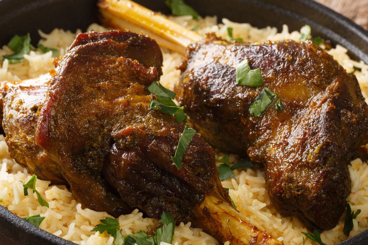 Przed laty była wielkanocnym rarytasem. Dziś Polacy bardzo rzadko ją jedzą, a pełna żelaza