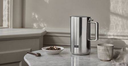 Szwedzki producent przedstawia czajnik Kettle Steel. Nie włączysz go bez wody