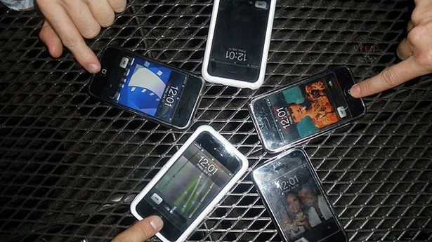 Nowe pakiety w T-Mobile na kartę, 18 groszy do wszystkich w Orange 1