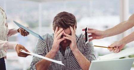 Jak Polacy radzą sobie z krytyką i kto najczęściej nas krytykuje?
