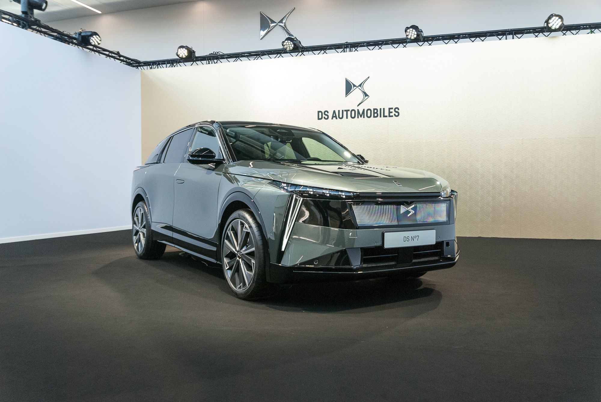 DS N°7