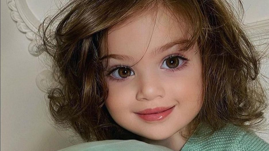 Nie pokazywali twarzy córki. Kiedy to zrobili od razu podbiła serca internautów