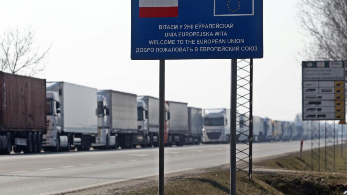 ZMPD przyznaje, że kilkaset polskich firm transportowych jeździ nadal do Rosji. To ich droga do państw takich jak Mongolia czy Uzbekistan