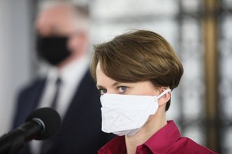 Koronawirus uderza w gospodarkę. Emilewicz: każdy dzień postoju kosztował nas 7 mld zł