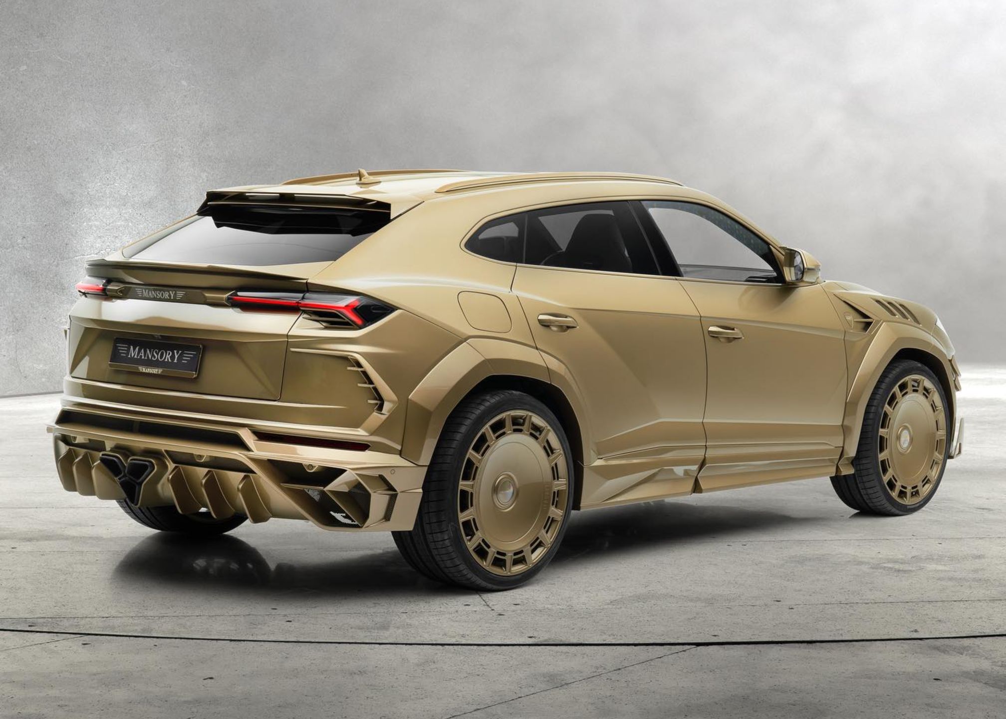 Mansory Venatus Bronzo Zenas, czyli złote Lamborghini Urus