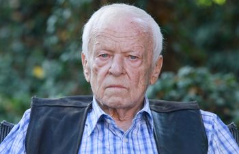 "Zacząłem zaglądać głębiej do kieliszka". Opania wprost o nałogu