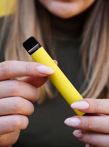 Polish Minister of Health announces plans to ban disposable vapes