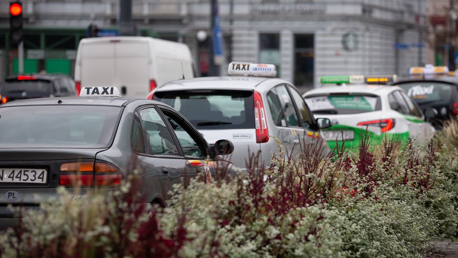 Wrocław. Pasażer zostawił narkotyki, więc taksówkarz je zażył. Chciał sprawdzić, jak kosztują