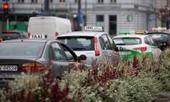 Wrocław. Pasażer zostawił narkotyki, więc taksówkarz je zażył. Chciał sprawdzić, jak kosztują