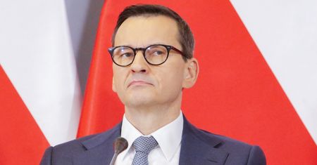 NOWA pensja Mateusza Morawieckiego. Będzie musiał OSZCZĘDZAĆ?