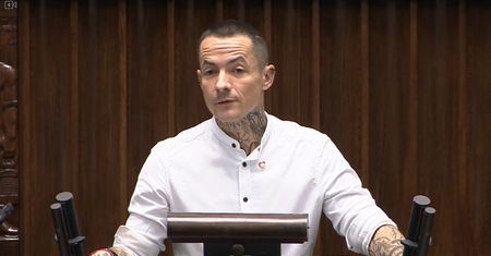 "Dramat". Poseł dostał proste pytanie. Takie samo, jak poprzednio