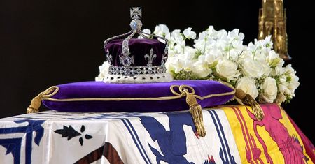 Hindusi chcą zwrotu legendarnego klejnotu. Zdobi brytyjską koronę