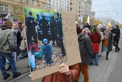 "Stop torturom na granicy". Warszawska demonstracja solidarności z uchodźcami i uchodźczyniami