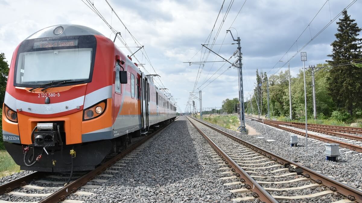 Pociąg relacji Lublin-Terespol przejechał po leżącym na torach mężczyźnie w Białej Podlaskiej