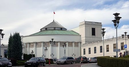 Warszawa. Strajk operatorów numerów alarmowych. "Grozi nam paraliż"