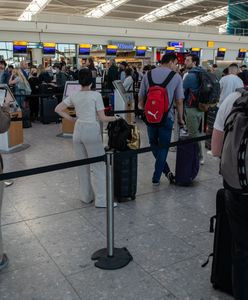 Brytyjskie lotnisko apeluje do linii, aby nie sprzedawały biletów. Wprowadzono limity