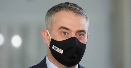 12-procentowe podwyżki dla budżetówki? "Nie" podwyżkom dla polityków", "tak" dla pracowników - mówi Lewica