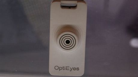 CES 2008: mini kamera bezprzewodowa – pilnuj swojego samochodu 1