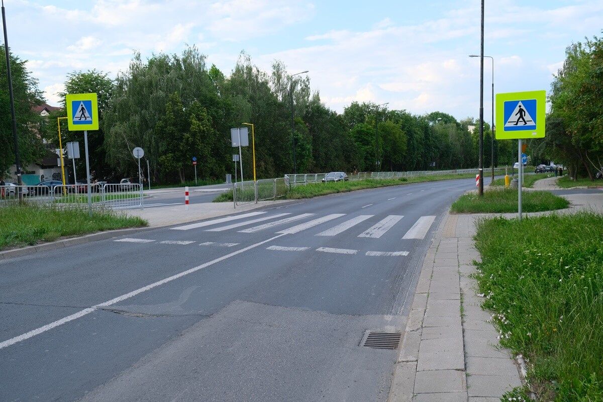 Przejście dla pieszych na al. Sikorskiego do likwidacji? Miasto reaguje po tragicznych wypadkach