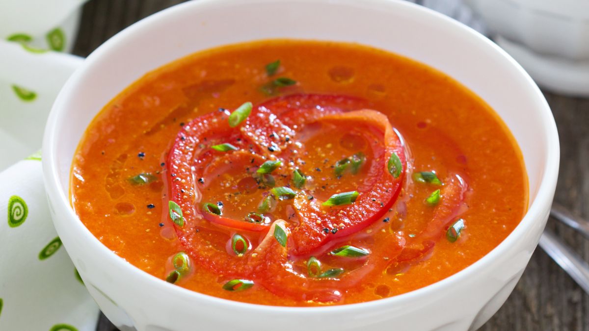 Pyszna zupa paprykowa