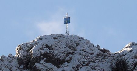 Giewont ponownie z nielegalnym banerem. Zauważył go turysta
