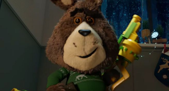 Plush w bożonarodzeniowym spocie jak „Kevin sam w domu”