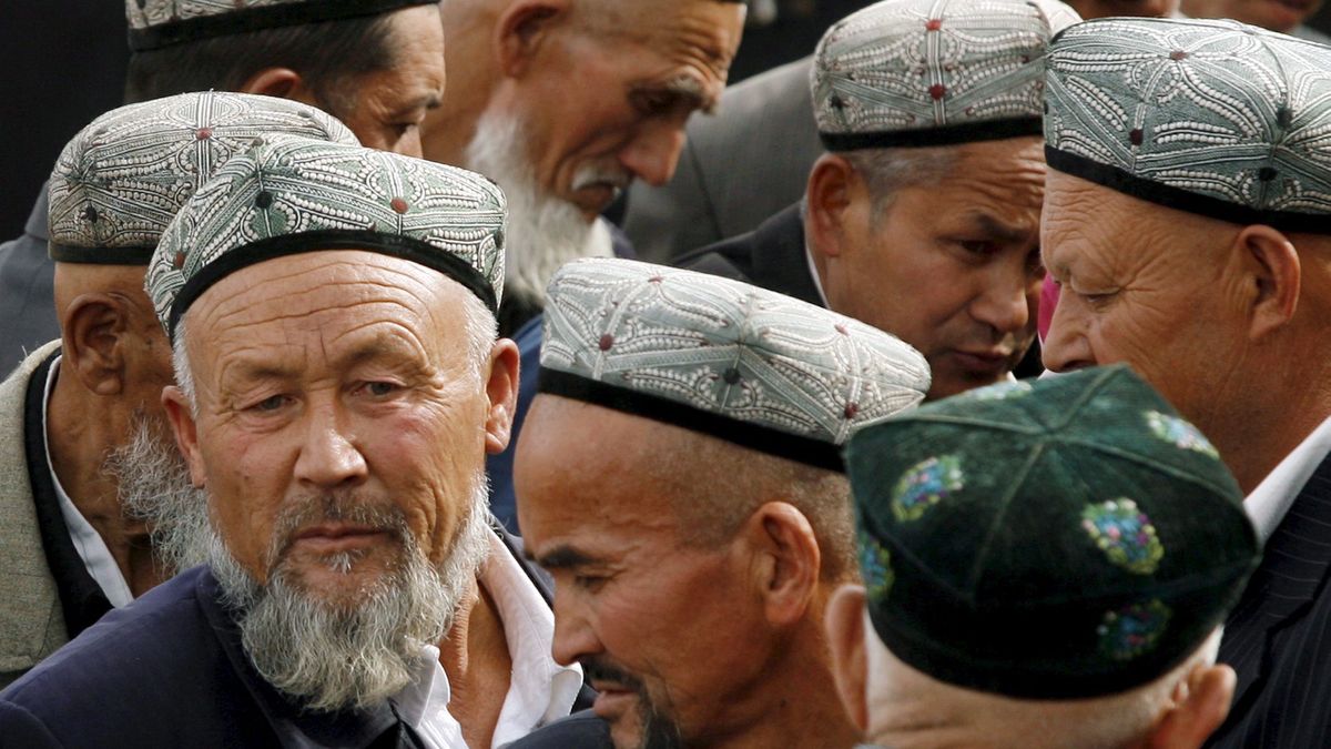 Chiny mają zmuszać do pracy Ujgurów w regionie Sinciang