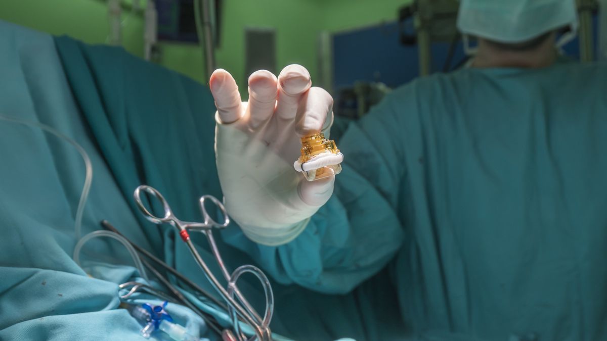 Zastawki serca warunkują odpowiedni przepływ krwi przez serce.