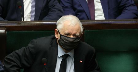 Zwrócił się do Kaczyńskiego. Powiedział, co trzeba zrobić w związku z pandemią