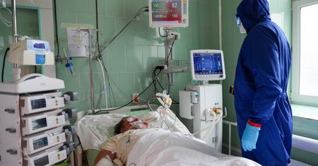 W tym kraju umiera na COVID-19 ponad 700 osób dziennie. To nasz sąsiad