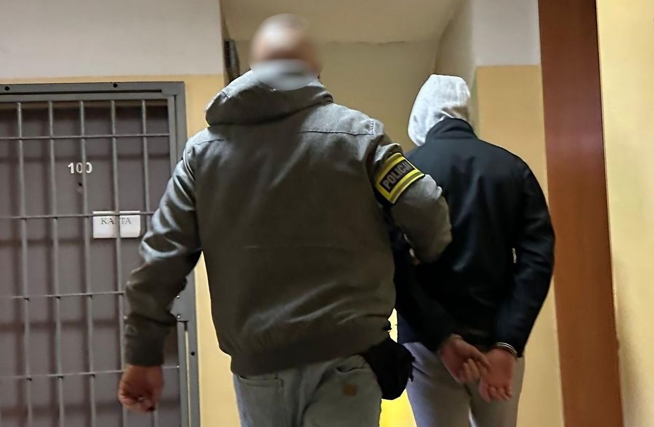 Wyłudzili ponad 300 tys. zł "na BLIK". Są w rękach policji