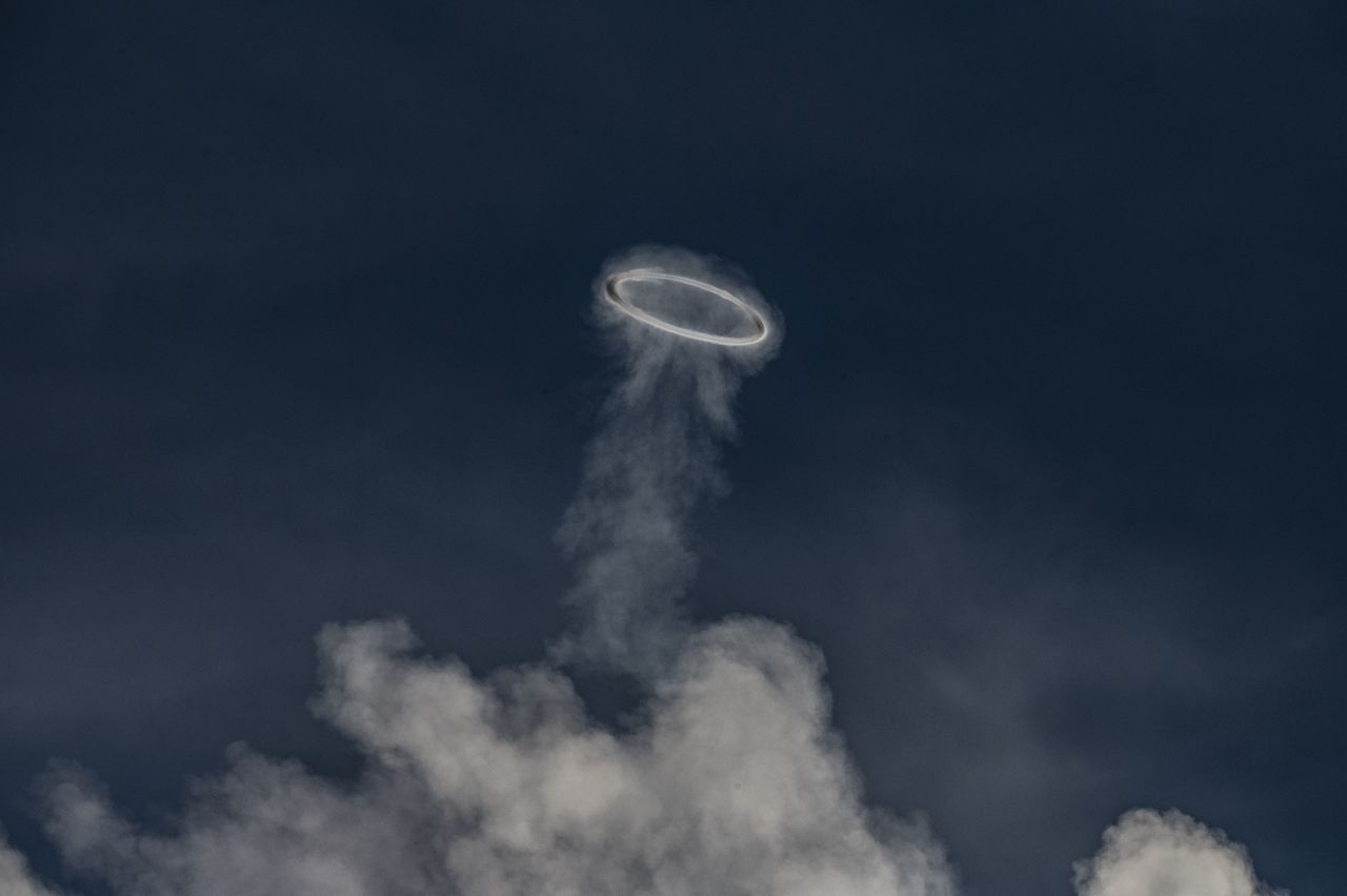 The sky over Sicily always looks amazing after Etna's activity.