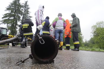 Opady deszczu w powiecie chrzanowskim. Strażacy wyruszyli do pierwszych interwencji