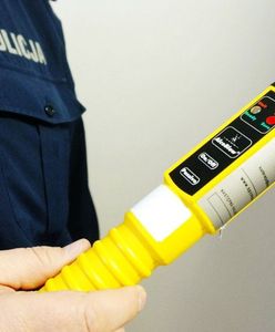 Śląsk. Kierowcy na rondzie zabrakło paliwa, za to promili miał aż nadto