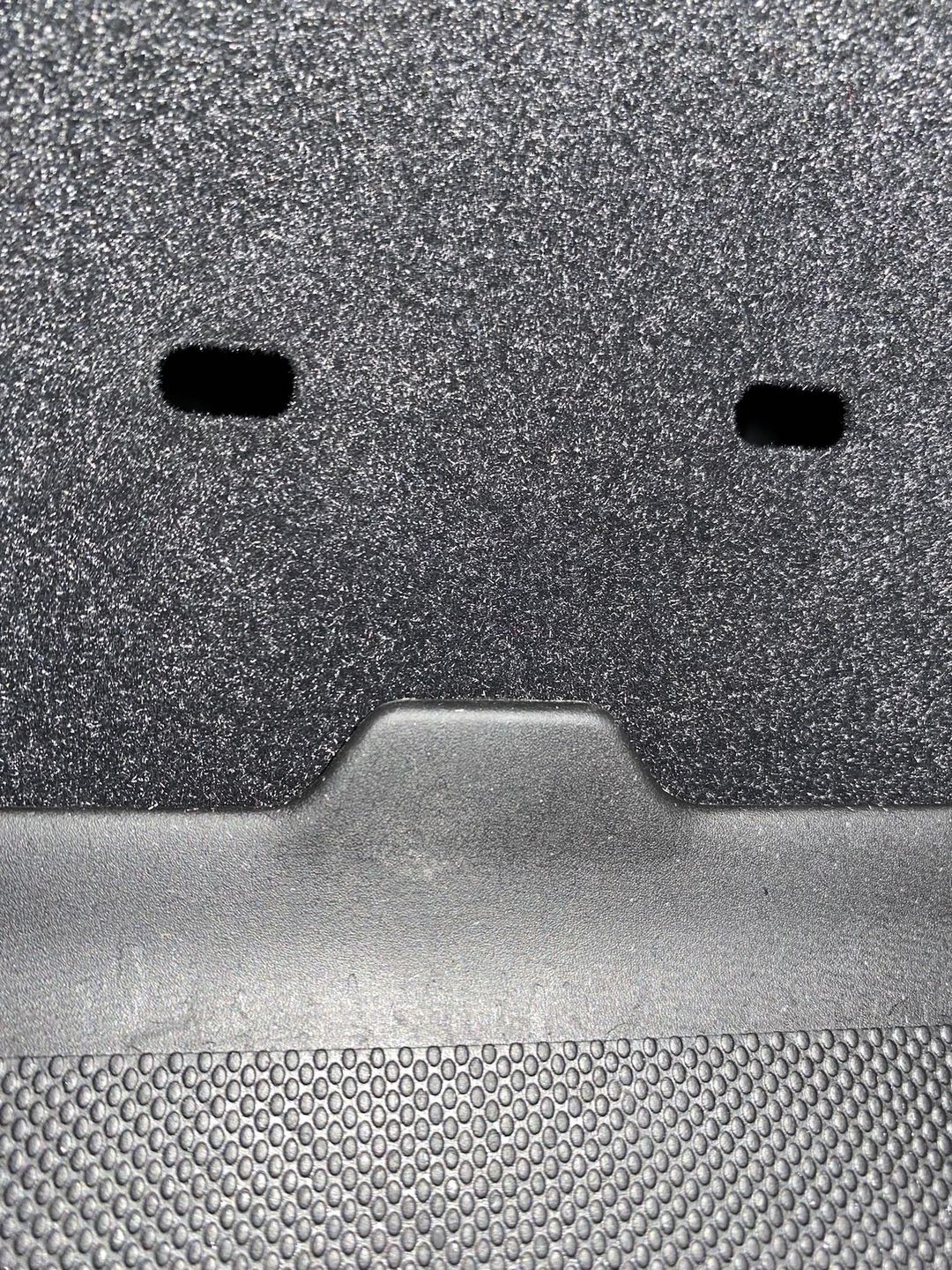 Nowa Tesla bez portów USB. To wina kryzysu na rynku 2