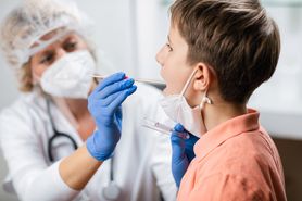 USA. Koronawirus częściej atakuje dzieci niż dorosłych