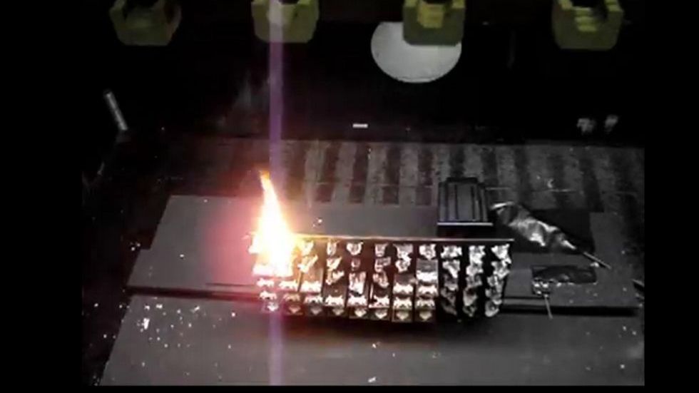 Space Invaders w prawdziwym świecie. Podpal kosmitów laserem! 1