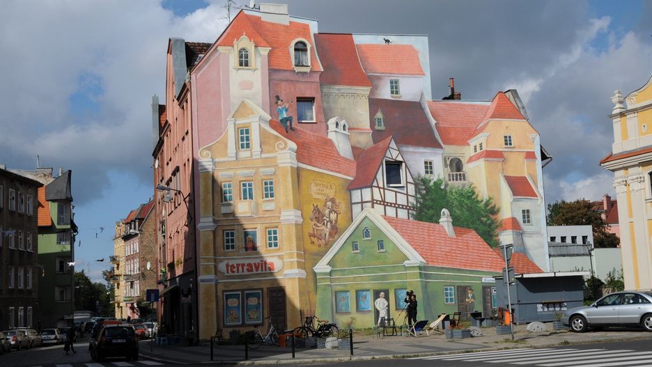 Mural &#34;Opowieść śródecka&#34; w Poznaniu