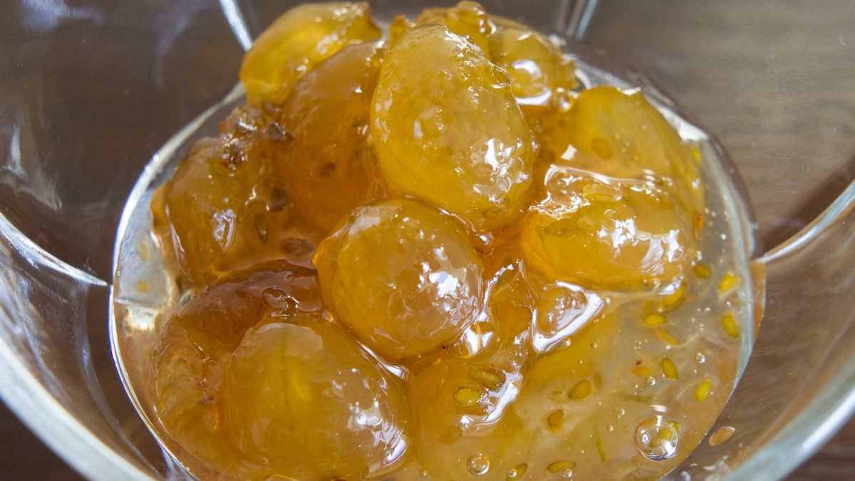 Konfitura agrestowa – pyszny dodatek do deserów i… mięs 