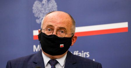 Gdzie zniknął minister Rau? Wiceszef MSZ zabiera głos