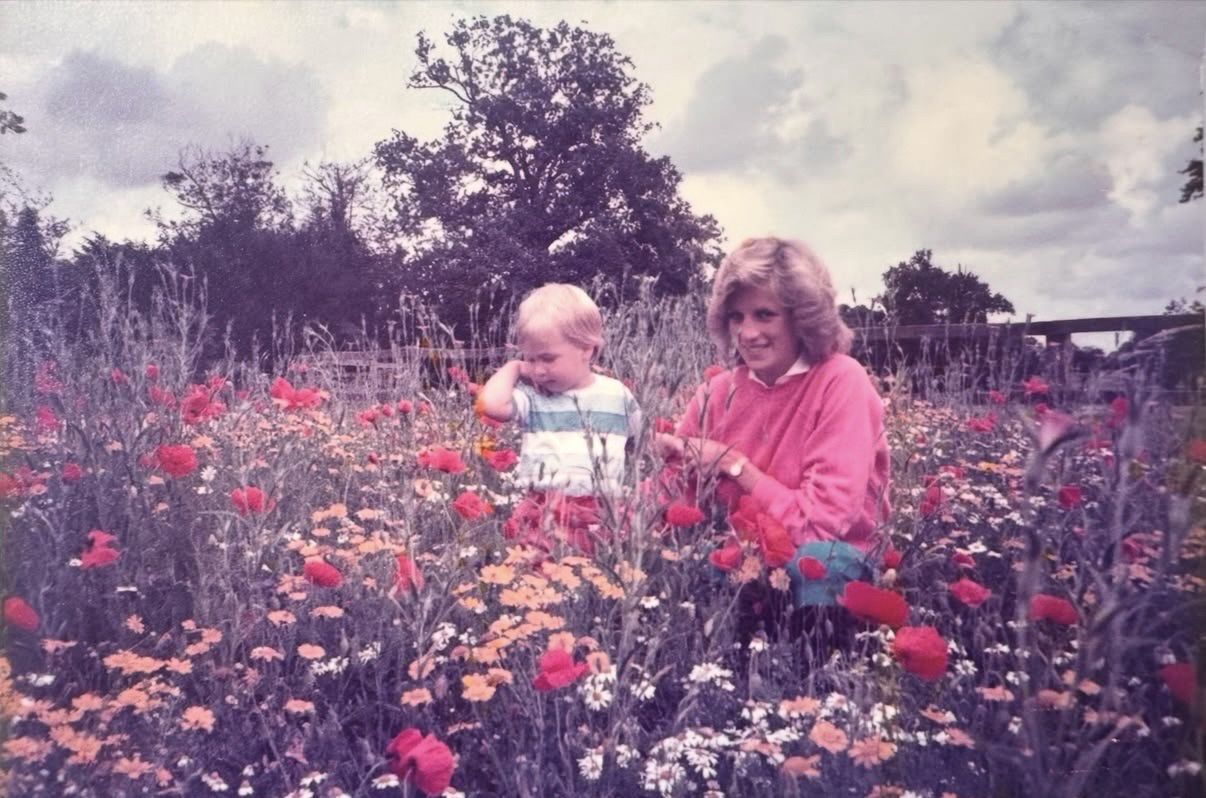 Książę William zamieścił zdjęcie z mamą 