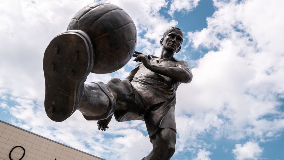 cracovia, krakow, stadium, football, soccer, poland, sport, arena, venue, ks, jozef, kaluza, statue, sculpture, footballer, memorial, cracow, cup, sports, events, exterior, facade, field, game, home, ground, league, match, modern, outside, pitch, polish, public, season, team, town, travel, urban, architecture, building, city, europe, european, outdoor