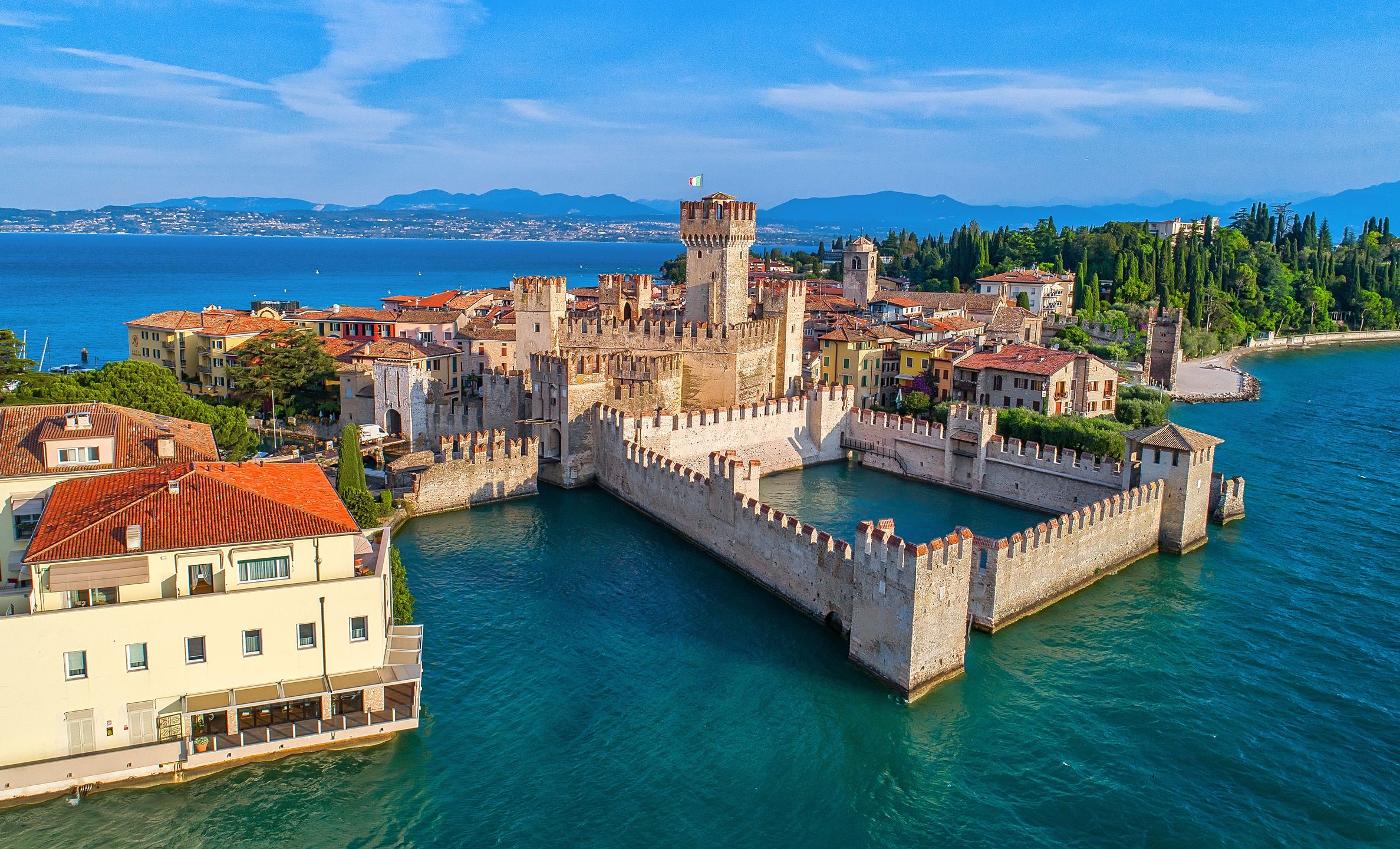 Sirmione nad jeziorem Garda