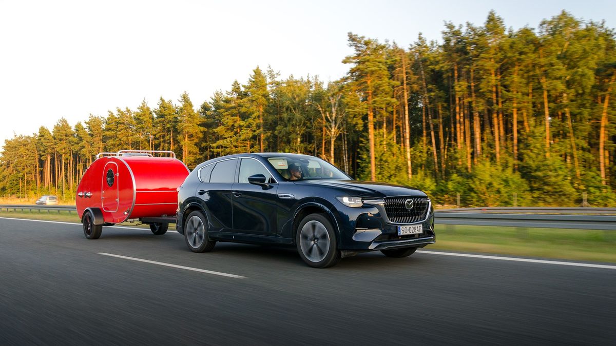 Mazda CX-60 ma tyle mocy, że lekka przyczepa jest, ale jakby