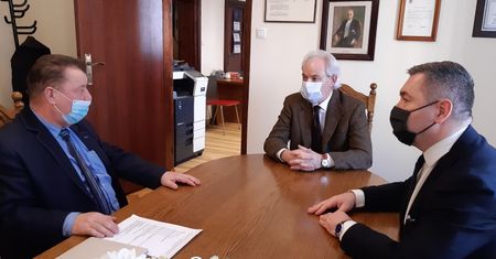 Szamocin?. Senator często tu wraca