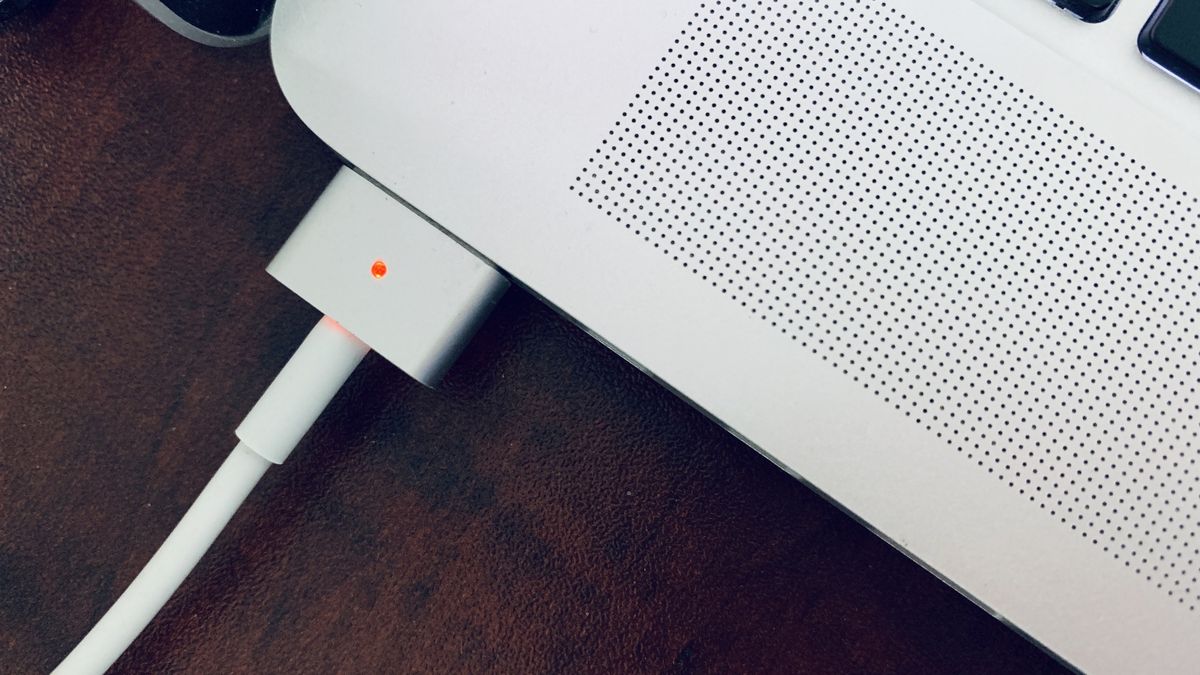 Jak zmniejszyć zużycie prądu komputera?