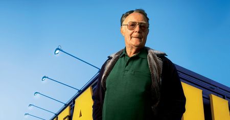 Uwikłanie. Nazistowska przeszłość twórcy IKEI i jednego z najbogatszych ludzi świata