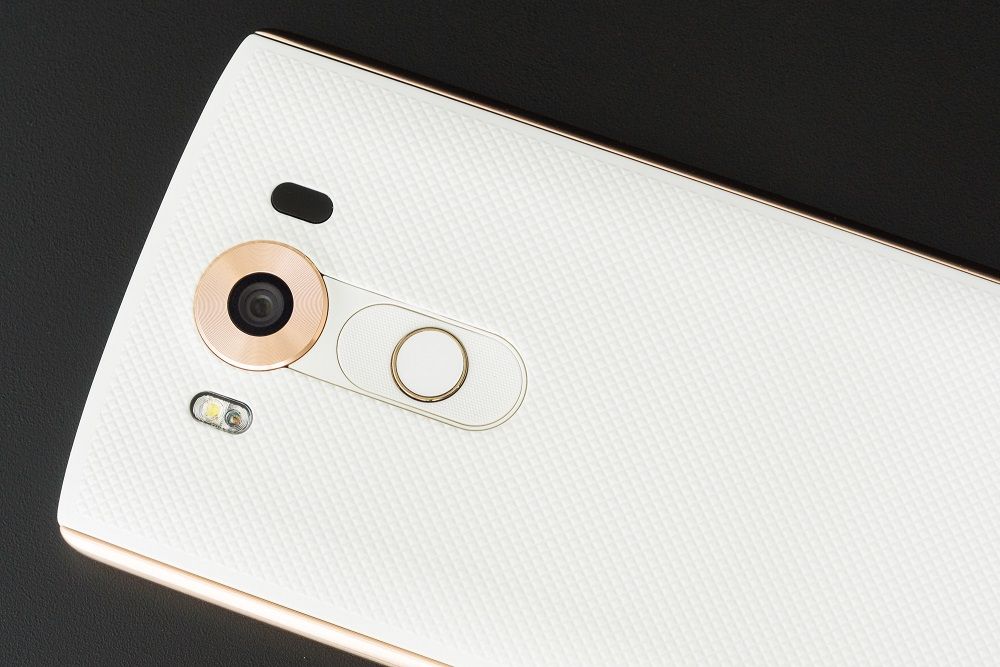 LG V10 – test smartfonu z dwoma ekranami i trzema kamerami 3