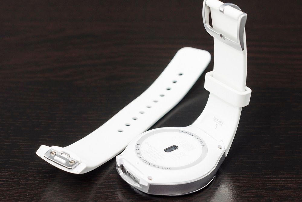 Samsung Gear S2 – test smartwatcha z pierścieniem dającym władzę 4